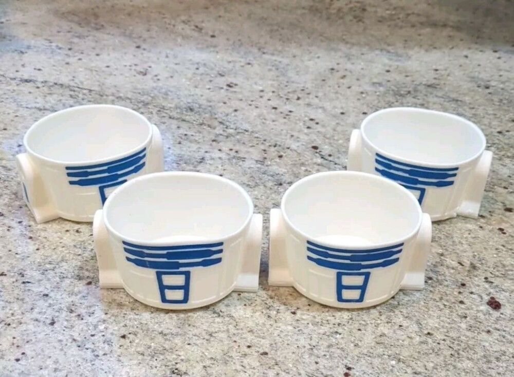 R2D2 Star Wars Silicone Cupcake Form Holder DISNEY Lucas Films 4/Pack